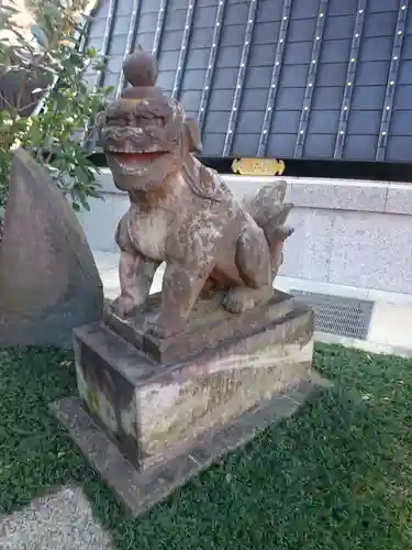 穴八幡宮の狛犬