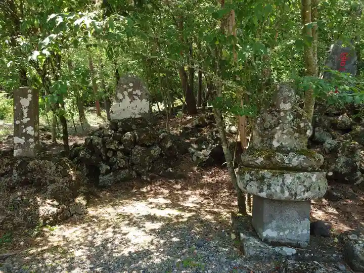 無戸室浅間神社(船津胎内神社)(山梨県)
