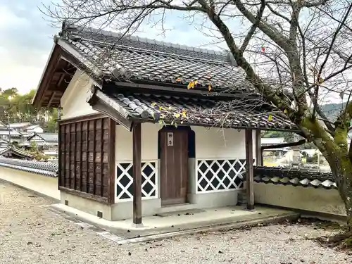 箕曲神社の建物その他