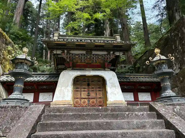 日光山輪王寺 大猷院の{uncategorized: "未分類", other: "その他", undefined: "問題あり", building: "その他建物", grave: "お墓", sacred_gate: "鳥居", guardian: "狛犬", statue: "像", buddha: "仏像", history: "歴史", nature: "自然", garden: "庭園", animal: "動物", pagoda: "塔", temizu: "手水舎", mountain_gate: "山門・神門", sanctuary: "本殿・本堂", subordinate: "末社・摂社", art: "芸術", scenery: "景色", jizo: "地蔵", ema: "絵馬", goshuin: "御朱印", omikuji: "おみくじ", items: "授与品その他", amulet: "お守り", goshuincho: "御朱印帳", eats: "食事", festival: "お祭り", votive_dance: "神楽", shichigosan: "七五三参", wedding: "結婚式", experience: "体験その他", initially: "初詣", around: "周辺", anti_infection: "感染症対策"}