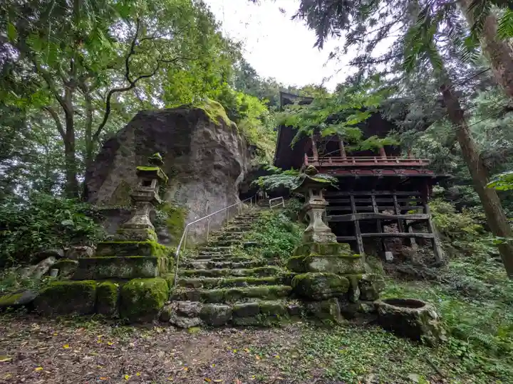 岩井堂(圓融寺境外観音堂)(埼玉県)