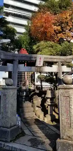 東稲荷神社の鳥居