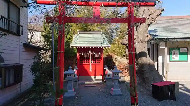 鴨居八幡神社の末社・摂社