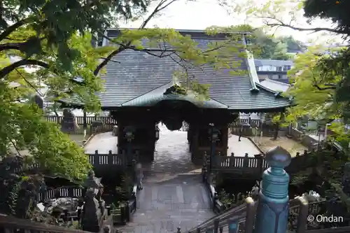 成田山新勝寺の山門