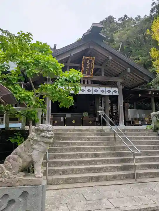 天津神明宮の{uncategorized: "未分類", other: "その他", undefined: "問題あり", building: "その他建物", grave: "お墓", sacred_gate: "鳥居", guardian: "狛犬", statue: "像", buddha: "仏像", history: "歴史", nature: "自然", garden: "庭園", animal: "動物", pagoda: "塔", temizu: "手水舎", mountain_gate: "山門・神門", sanctuary: "本殿・本堂", subordinate: "末社・摂社", art: "芸術", scenery: "景色", jizo: "地蔵", ema: "絵馬", goshuin: "御朱印", omikuji: "おみくじ", items: "授与品その他", amulet: "お守り", goshuincho: "御朱印帳", eats: "食事", festival: "お祭り", votive_dance: "神楽", shichigosan: "七五三参", wedding: "結婚式", experience: "体験その他", initially: "初詣", around: "周辺", anti_infection: "感染症対策"}