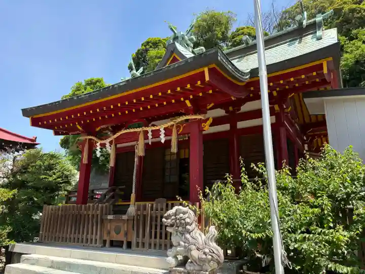 若宮八幡宮の{uncategorized: "未分類", other: "その他", undefined: "問題あり", building: "その他建物", grave: "お墓", sacred_gate: "鳥居", guardian: "狛犬", statue: "像", buddha: "仏像", history: "歴史", nature: "自然", garden: "庭園", animal: "動物", pagoda: "塔", temizu: "手水舎", mountain_gate: "山門・神門", sanctuary: "本殿・本堂", subordinate: "末社・摂社", art: "芸術", scenery: "景色", jizo: "地蔵", ema: "絵馬", goshuin: "御朱印", omikuji: "おみくじ", items: "授与品その他", amulet: "お守り", goshuincho: "御朱印帳", eats: "食事", festival: "お祭り", votive_dance: "神楽", shichigosan: "七五三参", wedding: "結婚式", experience: "体験その他", initially: "初詣", around: "周辺", anti_infection: "感染症対策"}