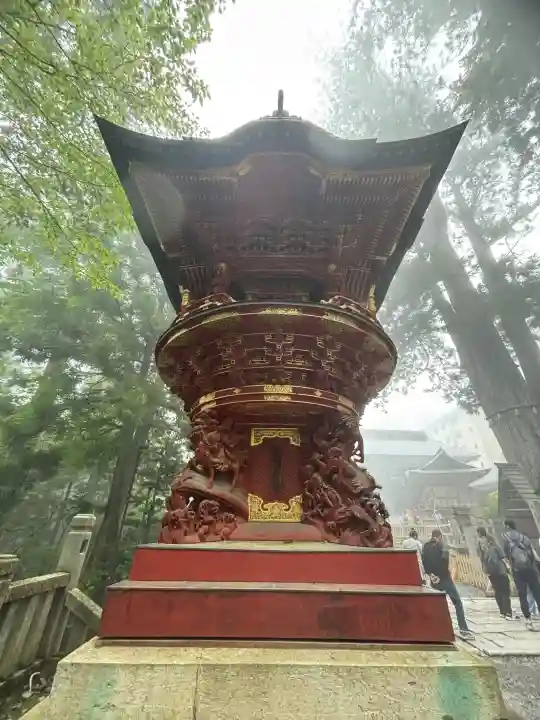 三峯神社の{uncategorized: "未分類", other: "その他", undefined: "問題あり", building: "その他建物", grave: "お墓", sacred_gate: "鳥居", guardian: "狛犬", statue: "像", buddha: "仏像", history: "歴史", nature: "自然", garden: "庭園", animal: "動物", pagoda: "塔", temizu: "手水舎", mountain_gate: "山門・神門", sanctuary: "本殿・本堂", subordinate: "末社・摂社", art: "芸術", scenery: "景色", jizo: "地蔵", ema: "絵馬", goshuin: "御朱印", omikuji: "おみくじ", items: "授与品その他", amulet: "お守り", goshuincho: "御朱印帳", eats: "食事", festival: "お祭り", votive_dance: "神楽", shichigosan: "七五三参", wedding: "結婚式", experience: "体験その他", initially: "初詣", around: "周辺", anti_infection: "感染症対策"}