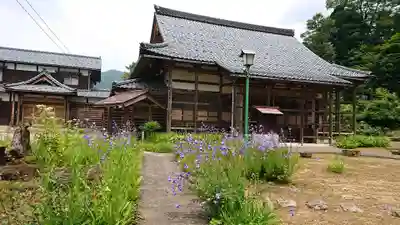 顕海寺の本殿・本堂