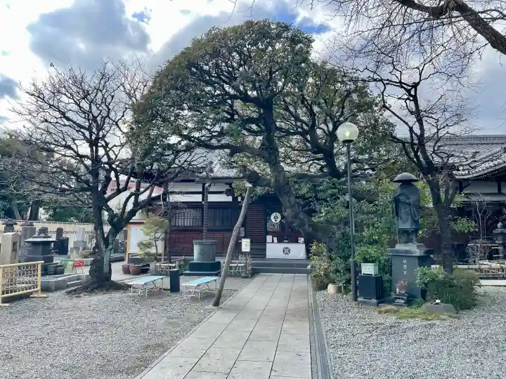 永稱寺の{uncategorized: "未分類", other: "その他", undefined: "問題あり", building: "その他建物", grave: "お墓", sacred_gate: "鳥居", guardian: "狛犬", statue: "像", buddha: "仏像", history: "歴史", nature: "自然", garden: "庭園", animal: "動物", pagoda: "塔", temizu: "手水舎", mountain_gate: "山門・神門", sanctuary: "本殿・本堂", subordinate: "末社・摂社", art: "芸術", scenery: "景色", jizo: "地蔵", ema: "絵馬", goshuin: "御朱印", omikuji: "おみくじ", items: "授与品その他", amulet: "お守り", goshuincho: "御朱印帳", eats: "食事", festival: "お祭り", votive_dance: "神楽", shichigosan: "七五三参", wedding: "結婚式", experience: "体験その他", initially: "初詣", around: "周辺", anti_infection: "感染症対策"}