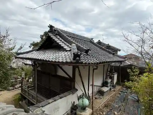 妙光院の{uncategorized: "未分類", other: "その他", undefined: "問題あり", building: "その他建物", grave: "お墓", sacred_gate: "鳥居", guardian: "狛犬", statue: "像", buddha: "仏像", history: "歴史", nature: "自然", garden: "庭園", animal: "動物", pagoda: "塔", temizu: "手水舎", mountain_gate: "山門・神門", sanctuary: "本殿・本堂", subordinate: "末社・摂社", art: "芸術", scenery: "景色", jizo: "地蔵", ema: "絵馬", goshuin: "御朱印", omikuji: "おみくじ", items: "授与品その他", amulet: "お守り", goshuincho: "御朱印帳", eats: "食事", festival: "お祭り", votive_dance: "神楽", shichigosan: "七五三参", wedding: "結婚式", experience: "体験その他", initially: "初詣", around: "周辺", anti_infection: "感染症対策"}