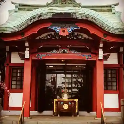 筑土八幡神社の本殿・本堂