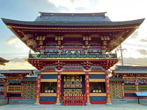 大杉神社の山門・神門