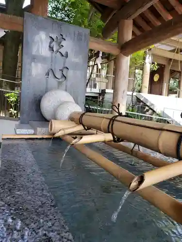 東郷神社の手水舎
