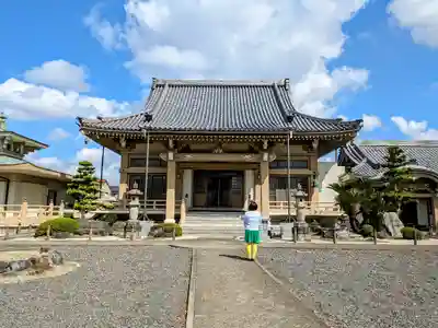 泰岳寺の本殿・本堂