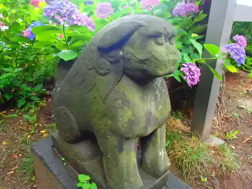 越谷香取神社の狛犬