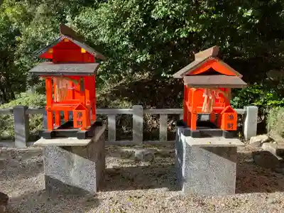 御靈神社（旧燈明寺跡）の末社・摂社