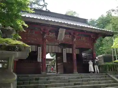 北口本宮冨士浅間神社の山門・神門