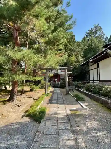 建仁寺（建仁禅寺）の{uncategorized: "未分類", other: "その他", undefined: "問題あり", building: "その他建物", grave: "お墓", sacred_gate: "鳥居", guardian: "狛犬", statue: "像", buddha: "仏像", history: "歴史", nature: "自然", garden: "庭園", animal: "動物", pagoda: "塔", temizu: "手水舎", mountain_gate: "山門・神門", sanctuary: "本殿・本堂", subordinate: "末社・摂社", art: "芸術", scenery: "景色", jizo: "地蔵", ema: "絵馬", goshuin: "御朱印", omikuji: "おみくじ", items: "授与品その他", amulet: "お守り", goshuincho: "御朱印帳", eats: "食事", festival: "お祭り", votive_dance: "神楽", shichigosan: "七五三参", wedding: "結婚式", experience: "体験その他", initially: "初詣", around: "周辺", anti_infection: "感染症対策"}