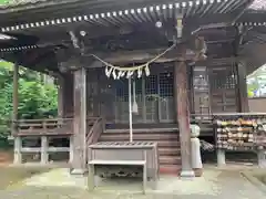 温泉神社の本殿