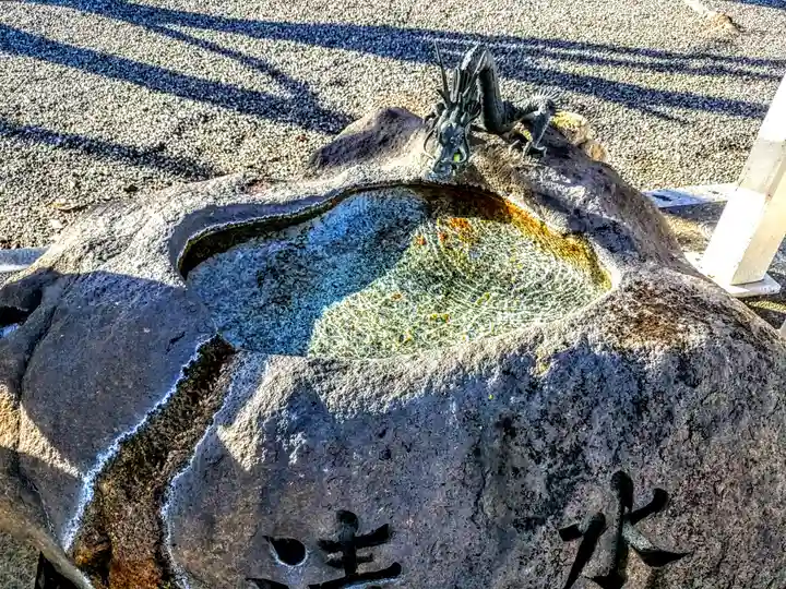 南陽神社の手水舎