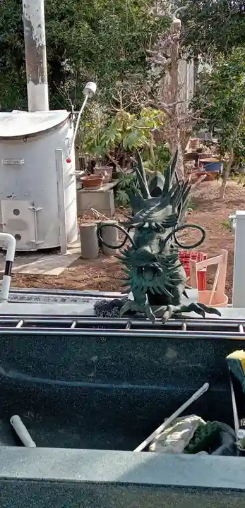 多聞院の手水舎