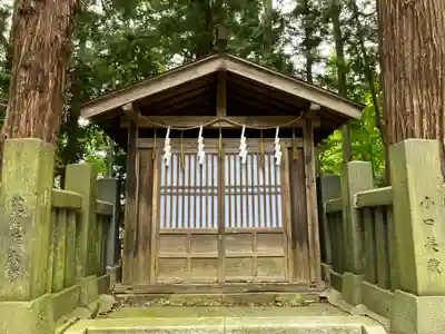 諏訪大社下社春宮(長野県)