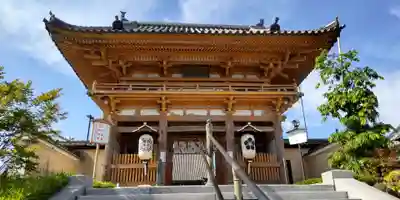 総持寺の山門・神門