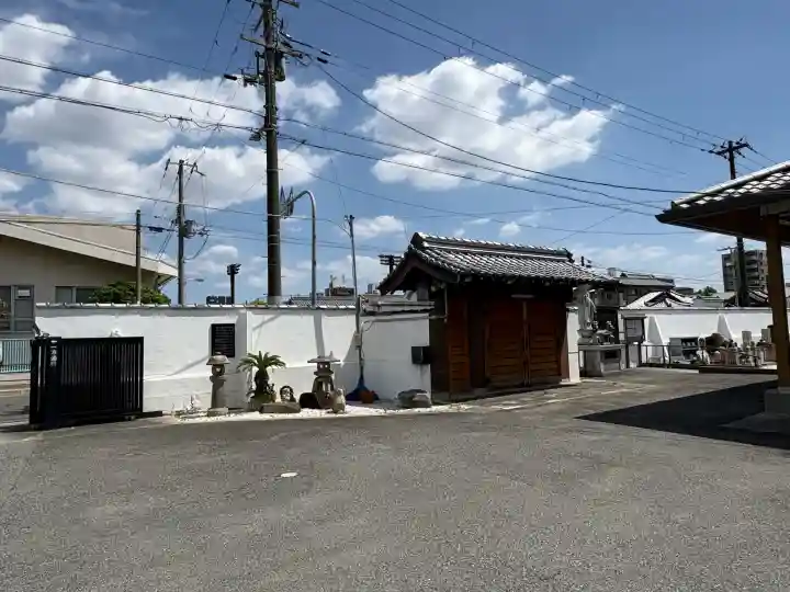 最勝寺の{uncategorized: "未分類", other: "その他", undefined: "問題あり", building: "その他建物", grave: "お墓", sacred_gate: "鳥居", guardian: "狛犬", statue: "像", buddha: "仏像", history: "歴史", nature: "自然", garden: "庭園", animal: "動物", pagoda: "塔", temizu: "手水舎", mountain_gate: "山門・神門", sanctuary: "本殿・本堂", subordinate: "末社・摂社", art: "芸術", scenery: "景色", jizo: "地蔵", ema: "絵馬", goshuin: "御朱印", omikuji: "おみくじ", items: "授与品その他", amulet: "お守り", goshuincho: "御朱印帳", eats: "食事", festival: "お祭り", votive_dance: "神楽", shichigosan: "七五三参", wedding: "結婚式", experience: "体験その他", initially: "初詣", around: "周辺", anti_infection: "感染症対策"}
