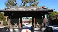 宝仙寺の山門・神門