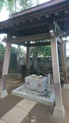 七百餘所神社 の手水舎