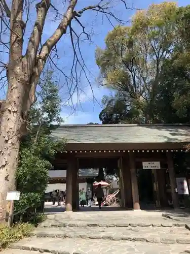 阿佐ヶ谷神明宮の山門・神門