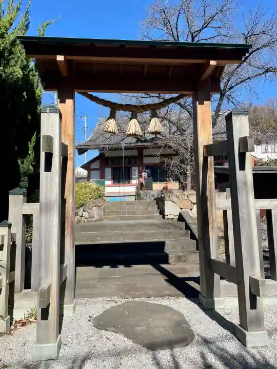 日輪寺の{uncategorized: "未分類", other: "その他", undefined: "問題あり", building: "その他建物", grave: "お墓", sacred_gate: "鳥居", guardian: "狛犬", statue: "像", buddha: "仏像", history: "歴史", nature: "自然", garden: "庭園", animal: "動物", pagoda: "塔", temizu: "手水舎", mountain_gate: "山門・神門", sanctuary: "本殿・本堂", subordinate: "末社・摂社", art: "芸術", scenery: "景色", jizo: "地蔵", ema: "絵馬", goshuin: "御朱印", omikuji: "おみくじ", items: "授与品その他", amulet: "お守り", goshuincho: "御朱印帳", eats: "食事", festival: "お祭り", votive_dance: "神楽", shichigosan: "七五三参", wedding: "結婚式", experience: "体験その他", initially: "初詣", around: "周辺", anti_infection: "感染症対策"}