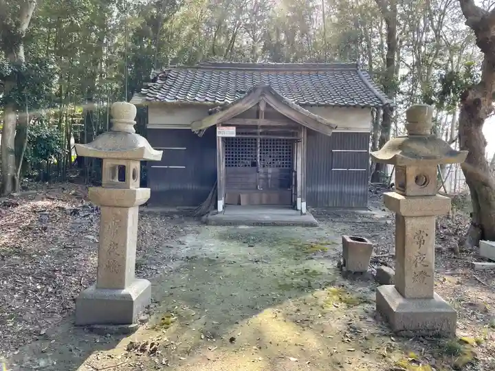 南別府荒神社の本殿・本堂