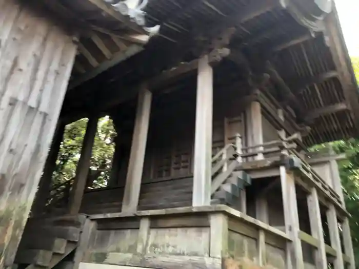 湊口神社の本殿