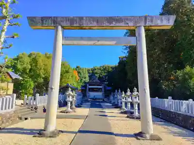 虫鹿神社(前原)の鳥居