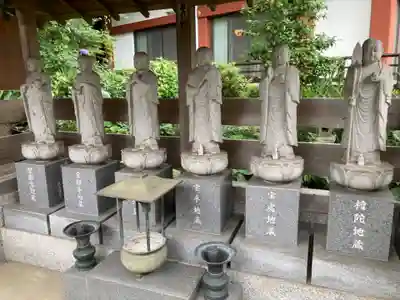 浄土宗 光明山 大蓮寺（照曜会館）の地蔵