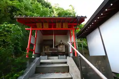 満願寺の末社・摂社