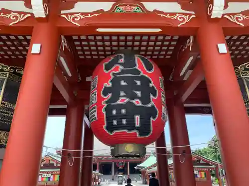 浅草寺の山門