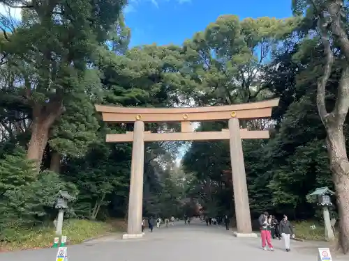 明治神宮の{uncategorized: "未分類", other: "その他", undefined: "問題あり", building: "その他建物", grave: "お墓", sacred_gate: "鳥居", guardian: "狛犬", statue: "像", buddha: "仏像", history: "歴史", nature: "自然", garden: "庭園", animal: "動物", pagoda: "塔", temizu: "手水舎", mountain_gate: "山門・神門", sanctuary: "本殿・本堂", subordinate: "末社・摂社", art: "芸術", scenery: "景色", jizo: "地蔵", ema: "絵馬", goshuin: "御朱印", omikuji: "おみくじ", items: "授与品その他", amulet: "お守り", goshuincho: "御朱印帳", eats: "食事", festival: "お祭り", votive_dance: "神楽", shichigosan: "七五三参", wedding: "結婚式", experience: "体験その他", initially: "初詣", around: "周辺", anti_infection: "感染症対策"}