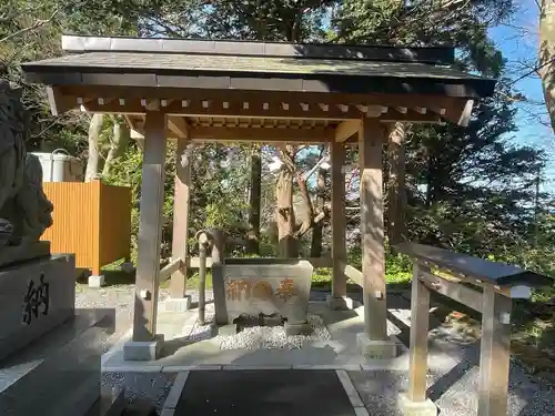 尻岸内八幡神社の手水舎