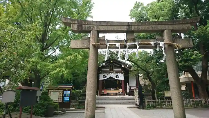 稲毛神社の鳥居