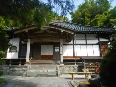 貞宗寺の本殿