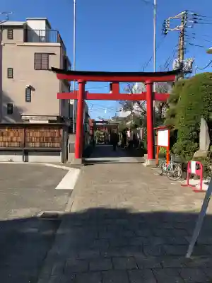 東京羽田 穴守稲荷神社の{uncategorized: "未分類", other: "その他", undefined: "問題あり", building: "その他建物", grave: "お墓", sacred_gate: "鳥居", guardian: "狛犬", statue: "像", buddha: "仏像", history: "歴史", nature: "自然", garden: "庭園", animal: "動物", pagoda: "塔", temizu: "手水舎", mountain_gate: "山門・神門", sanctuary: "本殿・本堂", subordinate: "末社・摂社", art: "芸術", scenery: "景色", jizo: "地蔵", ema: "絵馬", goshuin: "御朱印", omikuji: "おみくじ", items: "授与品その他", amulet: "お守り", goshuincho: "御朱印帳", eats: "食事", festival: "お祭り", votive_dance: "神楽", shichigosan: "七五三参", wedding: "結婚式", experience: "体験その他", initially: "初詣", around: "周辺", anti_infection: "感染症対策"}