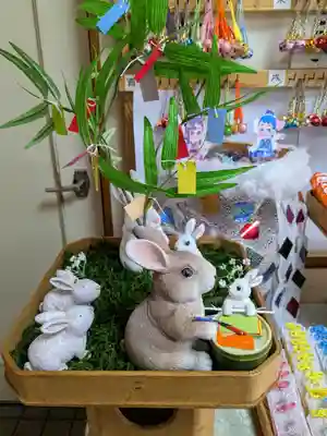 彌彦神社　(伊夜日子神社)の像