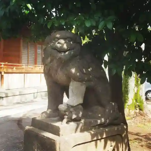 鎧神社の狛犬