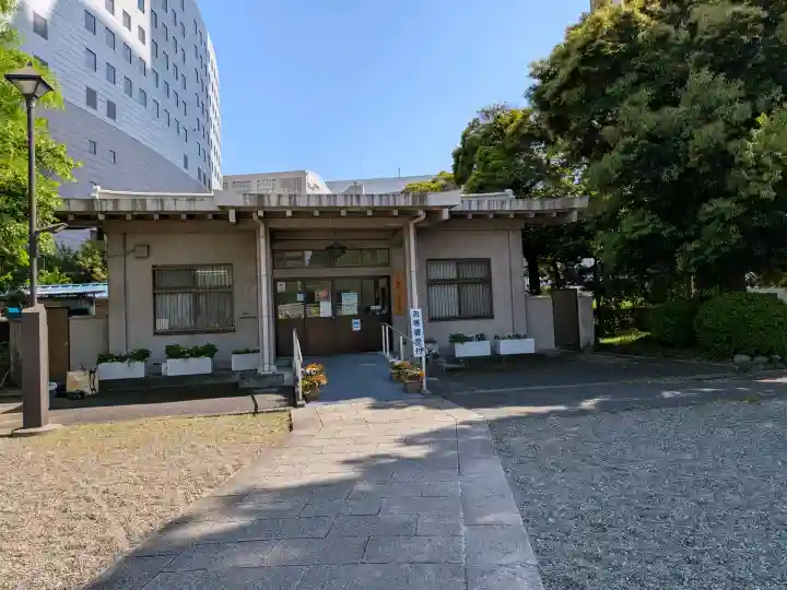 東京都慰霊堂の{uncategorized: "未分類", other: "その他", undefined: "問題あり", building: "その他建物", grave: "お墓", sacred_gate: "鳥居", guardian: "狛犬", statue: "像", buddha: "仏像", history: "歴史", nature: "自然", garden: "庭園", animal: "動物", pagoda: "塔", temizu: "手水舎", mountain_gate: "山門・神門", sanctuary: "本殿・本堂", subordinate: "末社・摂社", art: "芸術", scenery: "景色", jizo: "地蔵", ema: "絵馬", goshuin: "御朱印", omikuji: "おみくじ", items: "授与品その他", amulet: "お守り", goshuincho: "御朱印帳", eats: "食事", festival: "お祭り", votive_dance: "神楽", shichigosan: "七五三参", wedding: "結婚式", experience: "体験その他", initially: "初詣", around: "周辺", anti_infection: "感染症対策"}