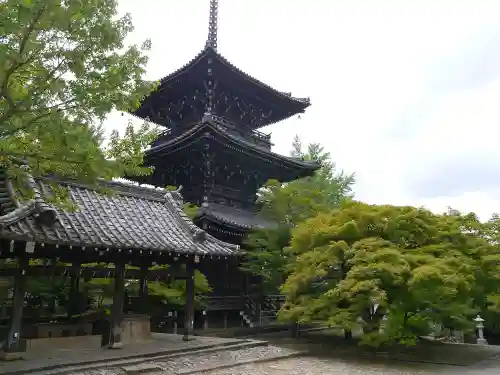 真正極楽寺（真如堂）の塔