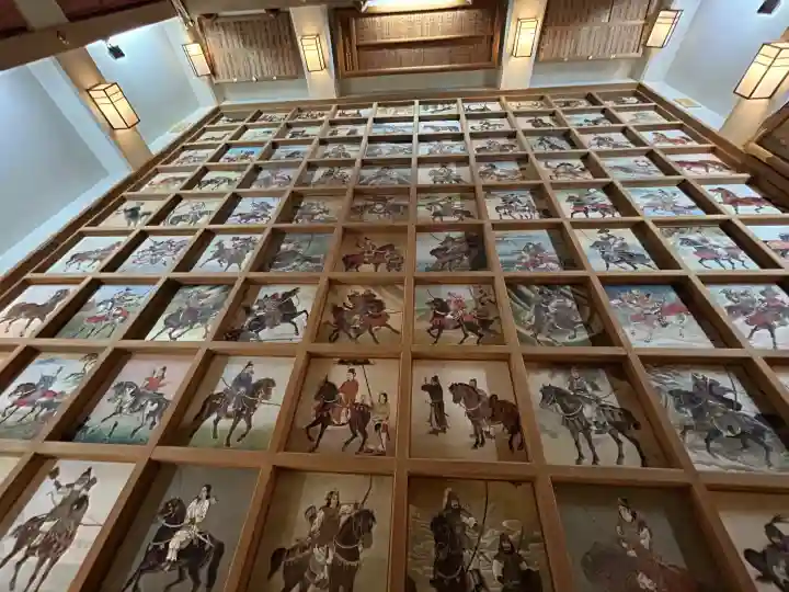 矢先稲荷神社の{uncategorized: "未分類", other: "その他", undefined: "問題あり", building: "その他建物", grave: "お墓", sacred_gate: "鳥居", guardian: "狛犬", statue: "像", buddha: "仏像", history: "歴史", nature: "自然", garden: "庭園", animal: "動物", pagoda: "塔", temizu: "手水舎", mountain_gate: "山門・神門", sanctuary: "本殿・本堂", subordinate: "末社・摂社", art: "芸術", scenery: "景色", jizo: "地蔵", ema: "絵馬", goshuin: "御朱印", omikuji: "おみくじ", items: "授与品その他", amulet: "お守り", goshuincho: "御朱印帳", eats: "食事", festival: "お祭り", votive_dance: "神楽", shichigosan: "七五三参", wedding: "結婚式", experience: "体験その他", initially: "初詣", around: "周辺", anti_infection: "感染症対策"}