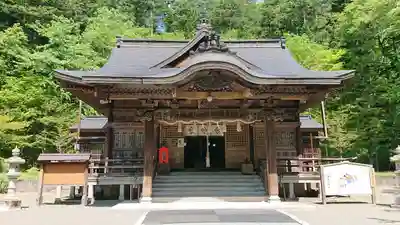 義經神社の本殿・本堂