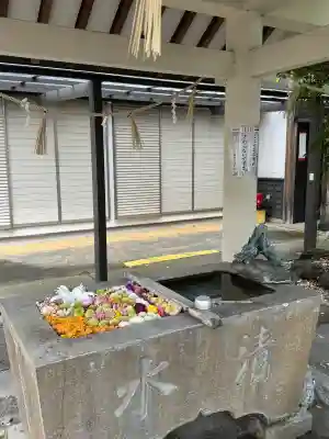 六所宮の{uncategorized: "未分類", other: "その他", undefined: "問題あり", building: "その他建物", grave: "お墓", sacred_gate: "鳥居", guardian: "狛犬", statue: "像", buddha: "仏像", history: "歴史", nature: "自然", garden: "庭園", animal: "動物", pagoda: "塔", temizu: "手水舎", mountain_gate: "山門・神門", sanctuary: "本殿・本堂", subordinate: "末社・摂社", art: "芸術", scenery: "景色", jizo: "地蔵", ema: "絵馬", goshuin: "御朱印", omikuji: "おみくじ", items: "授与品その他", amulet: "お守り", goshuincho: "御朱印帳", eats: "食事", festival: "お祭り", votive_dance: "神楽", shichigosan: "七五三参", wedding: "結婚式", experience: "体験その他", initially: "初詣", around: "周辺", anti_infection: "感染症対策"}